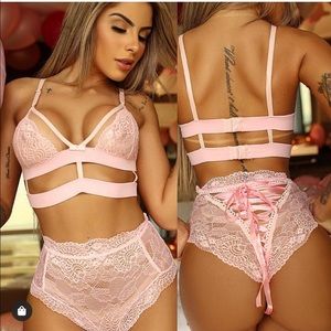 Bralette & lace panty - 2 piece